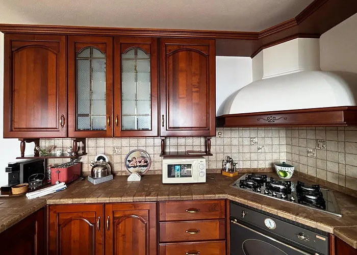 David - Larihome A82 Appartement Stazzona